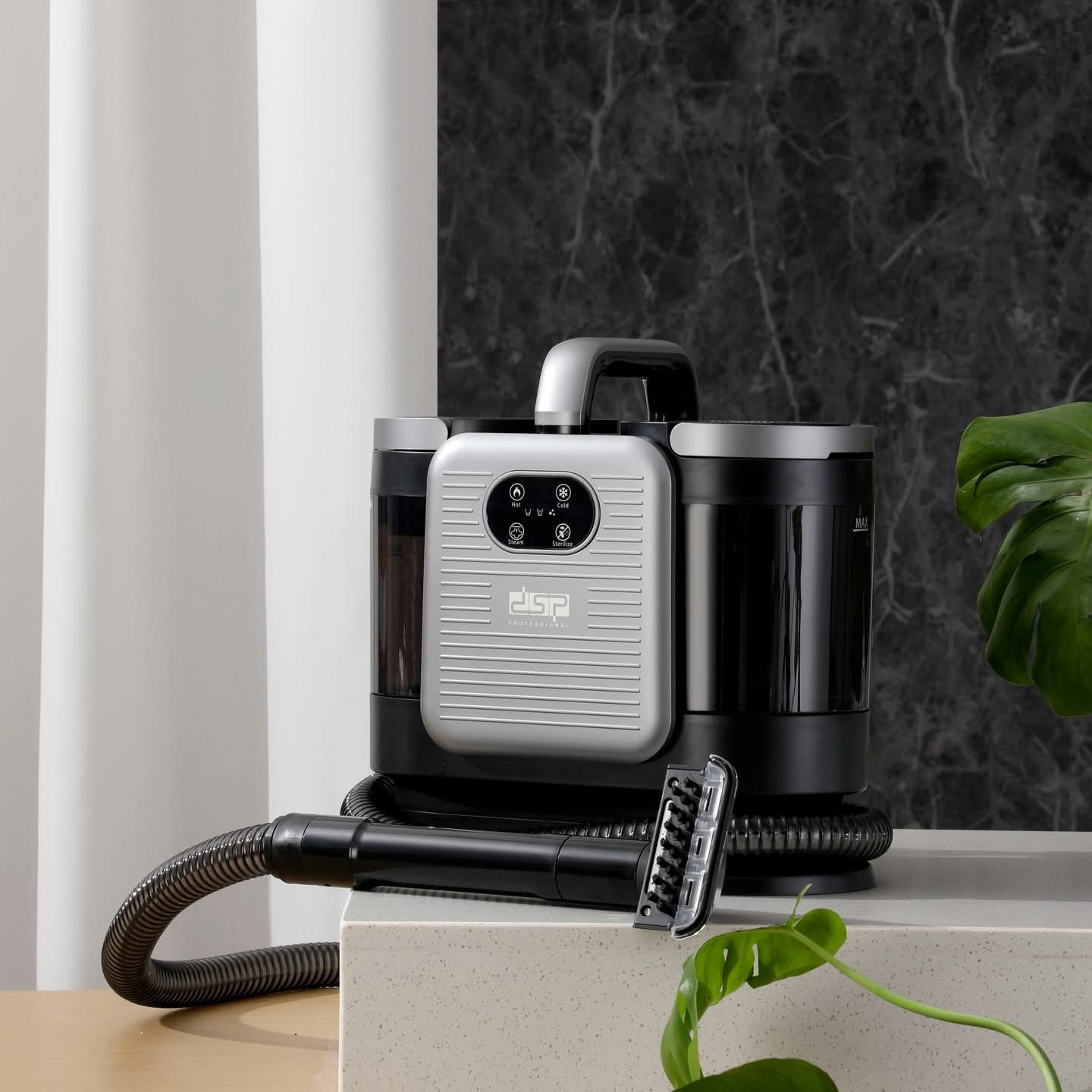 جهاز تنظيف بالبخارفي اليمن 🔥 4 في 1: ماء عادي، ماء ساخن، بخار، وتعقيم بالبخار! 💨🦠