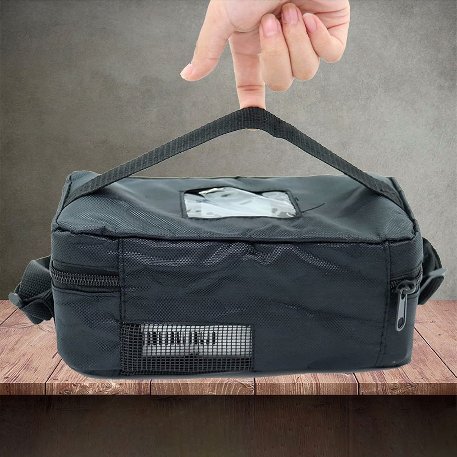 ثلاجة حافظة تبريد محمولة لجميع انواع الادوية المتحسسة من الحرارة ضمان سنة كاملة