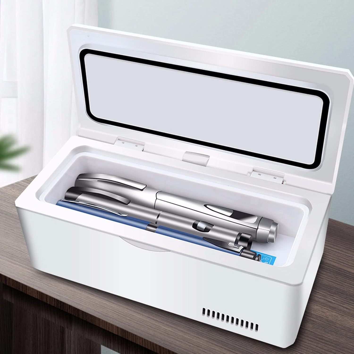 ثلاجة حافظة تبريد محمولة لجميع انواع الادوية المتحسسة من الحرارة ضمان سنة كاملة