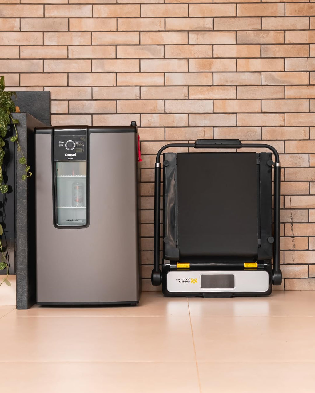 جهاز جري منزلي قابل للطي تحكم عن بعد وتحكم يدوي